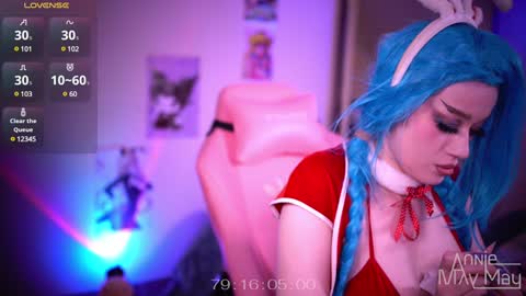 Annie May   online show from December 22, 1:55 pm