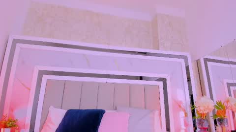 annie_parker1 online show from May 22, 10:08 pm