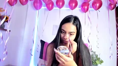 Snapshot of annie_sweet6 chatting on October 13, 2:09 pm Annie online show from October 13, 2:09 pm