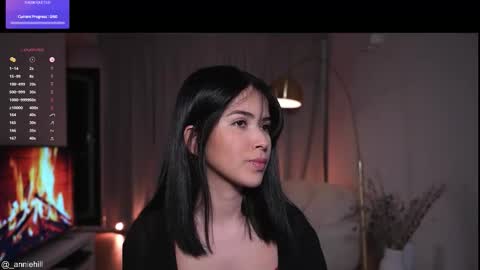 anniehillofficial_ online show from October 1, 8:36 pm