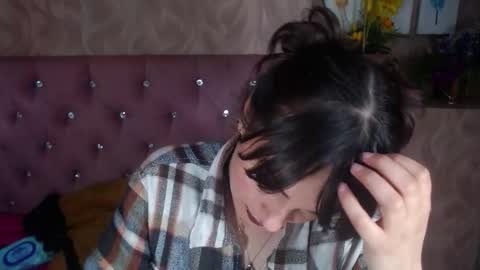 Annie online show from October 14, 4:09 pm