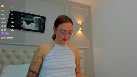Annie online show from December 15, 2:27 pm
