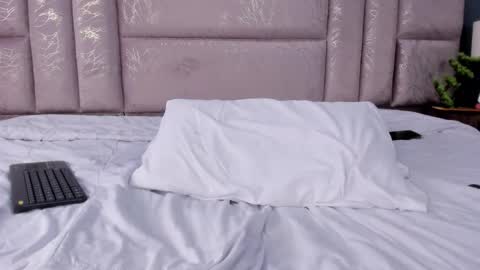 Snapshot of annienasty chatting on October 15, 2:08 pm Annie online show from October 15, 2:08 pm