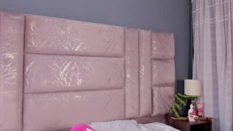 Snapshot of annienasty chatting on October 27, 2:56 pm Annie online show from October 27, 2:56 pm