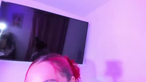 Snapshot of annika_03 chatting on October 3, 1:33 am Gise. online show from October 3, 1:33 am