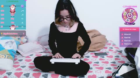 Snapshot of annittaprincess chatting on December 20, 1:58 am Gaby 3 online show from December 20, 1:58 am