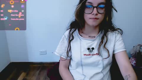 Snapshot of annittaprincess chatting on December 13, 3:54 pm Gaby 3 online show from December 13, 3:54 pm