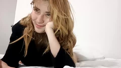 annrousse online show from September 18, 3:38 am