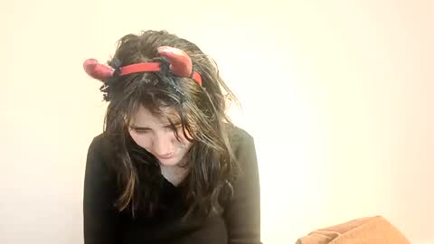 annrousse online show from October 10, 3:00 am