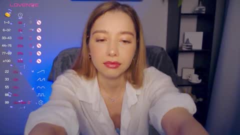 Snapshot of annvegga chatting on October 19, 11:40 pm Ann online show from October 19, 11:40 pm