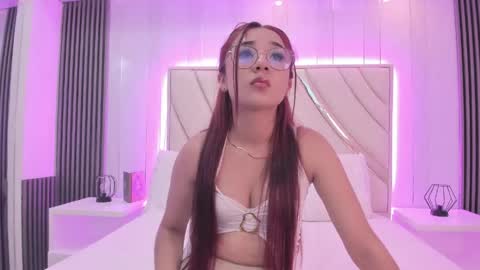 Anny online show from May 6, 11:47 am