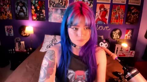 Snapshot of anny_cross chatting on January 14, 2:19 am Paty online show from January 14, 2:19 am