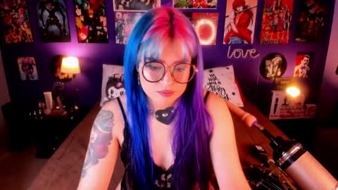 Snapshot of anny_cross chatting on January 18, 2:14 am Paty online show from January 18, 2:14 am
