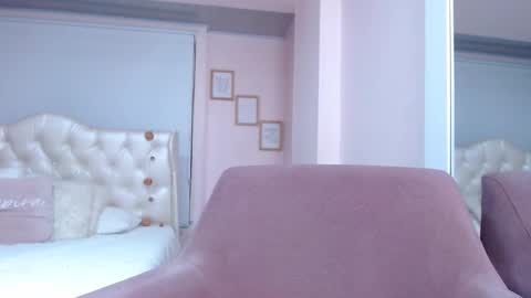 Snapshot of anny_louis chatting on December 10, 2:05 am ANNY LOUIS online show from December 10, 2:05 am