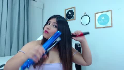 Snapshot of anny_louis chatting on January 26, 2:14 am ANNY LOUIS online show from January 26, 2:14 am