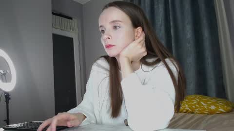 Snapshot of anny_meow chatting on February 6, 3:31 pm Ann My current schedule is below online show from February 6, 3:31 pm