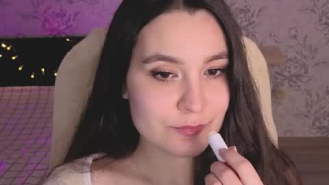 Annie online show from April 9, 2:47 am