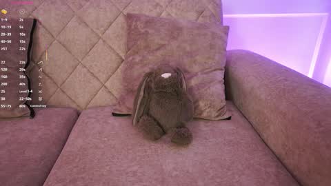 Ana online show from February 18, 12:37 pm