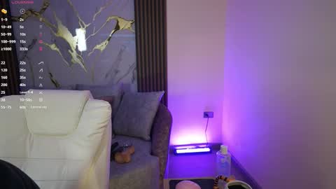 Ana online show from October 22, 12:54 pm