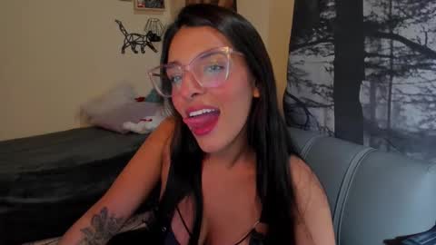 Annyluna online show from April 28, 11:19 pm