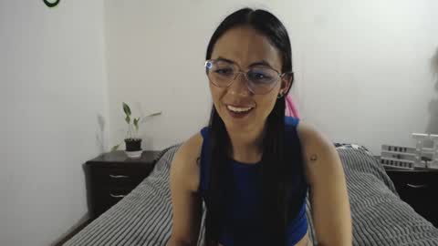 Anny online show from December 8, 7:32 pm