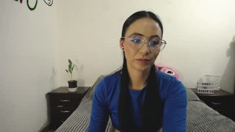 Anny online show from January 30, 11:45 pm