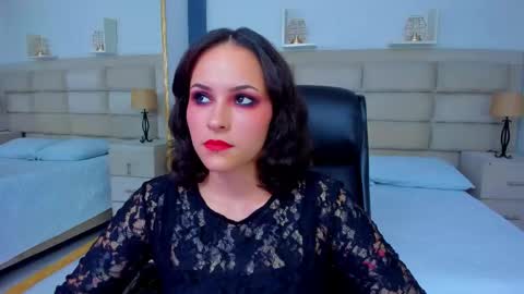 AnnyT online show from November 5, 9:31 pm