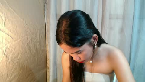 Im Dahlia online show from June 16, 11:11 am