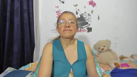 anthonela_mature_ online show from October 20, 4:10 pm