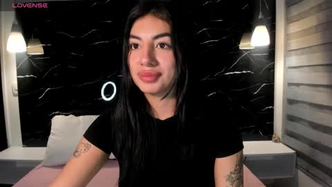 Antonella online show from December 7, 8:00 am