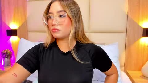 Snapshot of antonella_cutie_ chatting on October 20, 12:30 pm A N T O N E L L A  online show from October 20, 12:30 pm