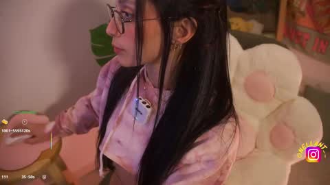 Nell. online show from January 11, 5:12 am