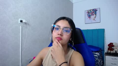 Antonella online show from December 13, 1:01 pm