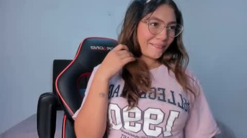 antonella_zalino_ online show from March 2, 5:44 am