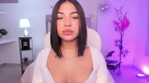 antonellaa_rous online show from February 23, 8:50 pm