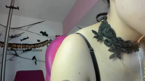 Snapshot of antonellakling_ chatting on October 16, 1:08 am ANTONELLA online show from October 16, 1:08 am