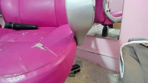 Snapshot of antonellakling_ chatting on October 6, 12:22 pm ANTONELLA online show from October 6, 12:22 pm