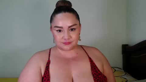 antonia online show from October 27, 8:03 pm