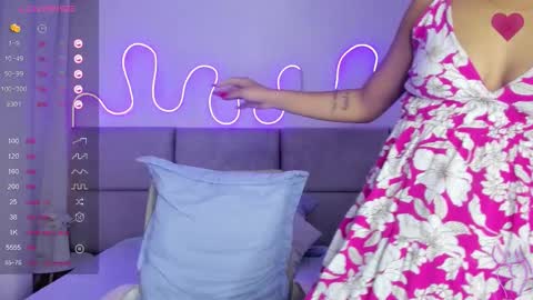 Snapshot of antoonellaa chatting on October 25, 12:35 pm antoonellaa online show from October 25, 12:35 pm