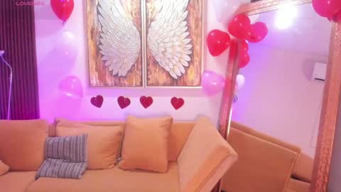 Snapshot of anuskah chatting on February 4, 7:44 pm Ana online show from February 4, 7:44 pm