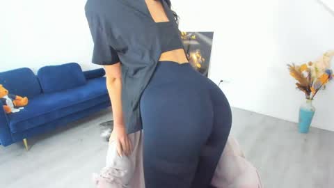 Anya online show from April 16, 3:40 am