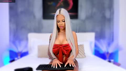 anyas_dolce online show from January 11, 8:21 pm