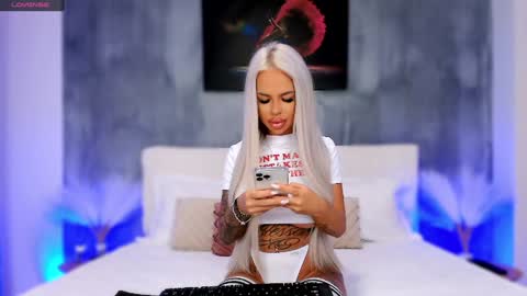 anyas_dolce online show from December 22, 6:15 pm