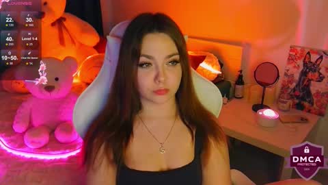 Aphelia online show from October 10, 3:28 pm