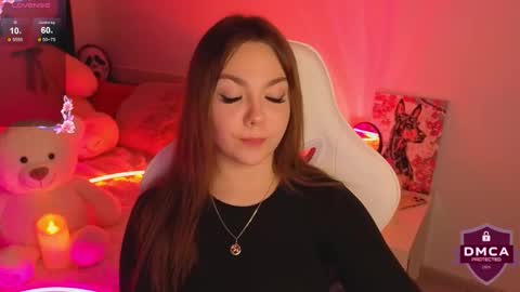 Aphelia online show from October 21, 5:39 pm