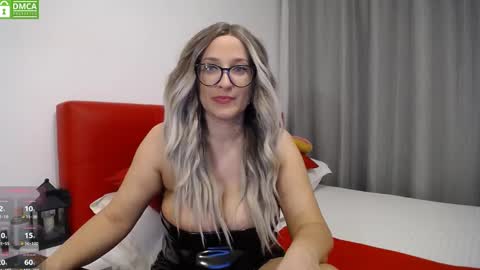 Sarah online show from January 17, 5:19 pm