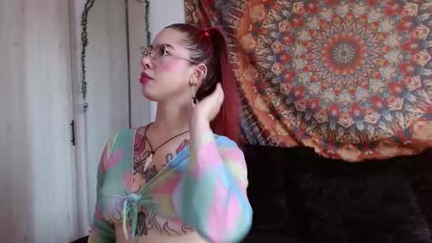 Snapshot of aphrodite__bloom chatting on September 15, 8:49 pm aphrodite__bloom online show from September 15, 8:49 pm