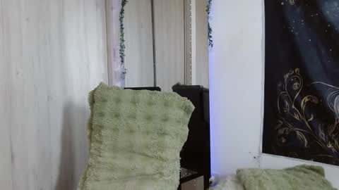 Snapshot of aphrodite__bloom chatting on October 17, 7:50 pm aphrodite__bloom online show from October 17, 7:50 pm