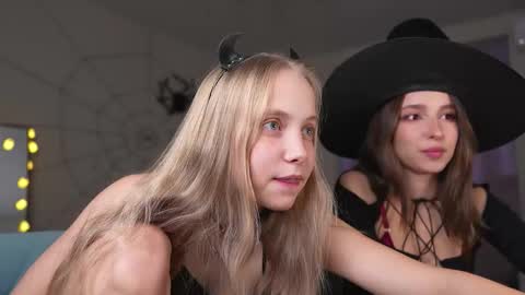 Snapshot of appr0ved chatting on October 31, 2:21 pm  REYNA  next stream on December 3rd online show from October 31, 2:21 pm