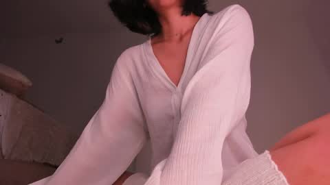 Anny online show from April 29, 5:30 pm